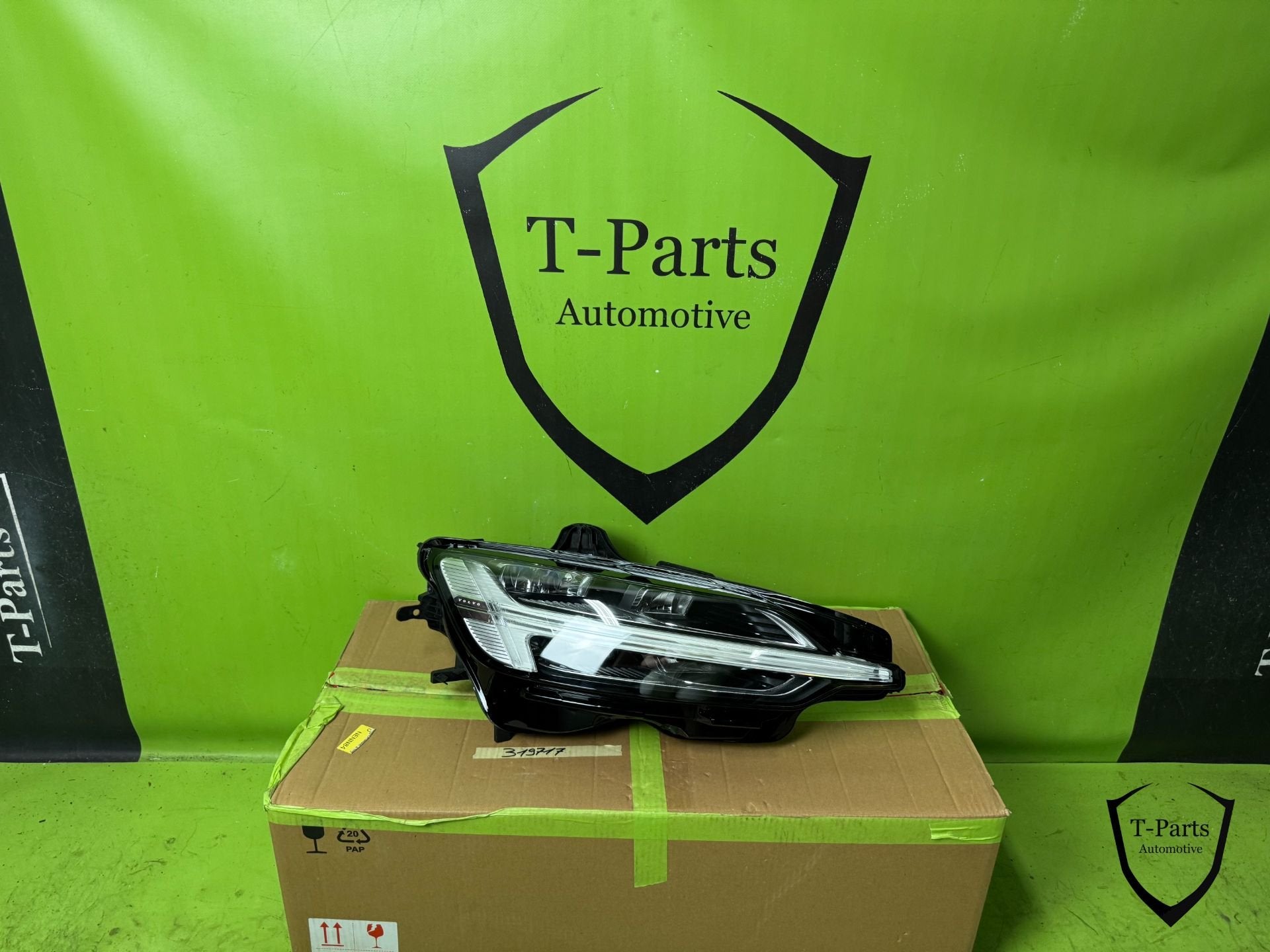 Ampoule LED droite VOLVO V60 S60 32347007, Autos : Pièces & Accessoires, Éclairage, Volvo, Utilisé