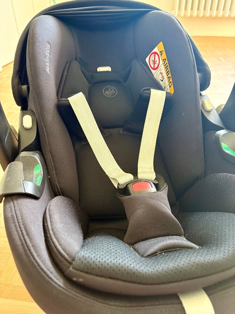 Maxi Cosi Pebble 360 Pro² (Twillic Black) + Joolz adapters, Enfants & Bébés, Comme neuf, Enlèvement, Ceinture de sécurité ou Isofix