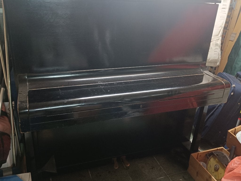 Gratis buffet piano, Musique & Instruments, Pianos, Enlèvement, Utilisé, Noir, Piano