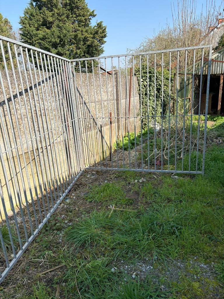Grille chenille, Enlèvement, Utilisé