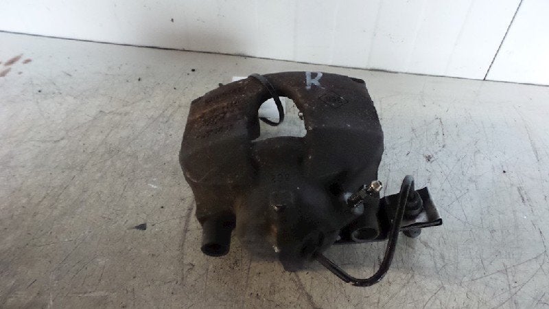 ETRIER DE FREIN AVANT DROIT ABS Renault Laguna II (BG), Utilisé, Renault