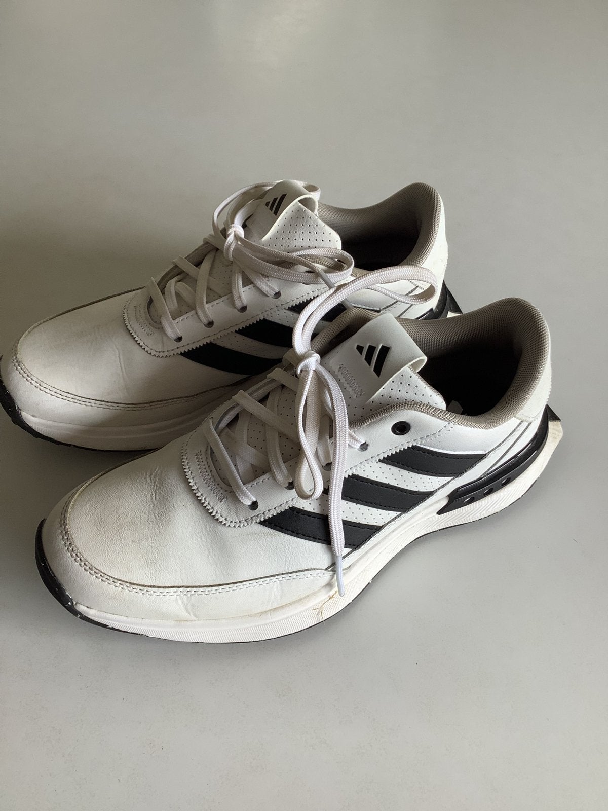 Sportschoenen adidas, Kleding | Heren, Schoenen, Ophalen of Verzenden, Zo goed als nieuw, Sportschoenen