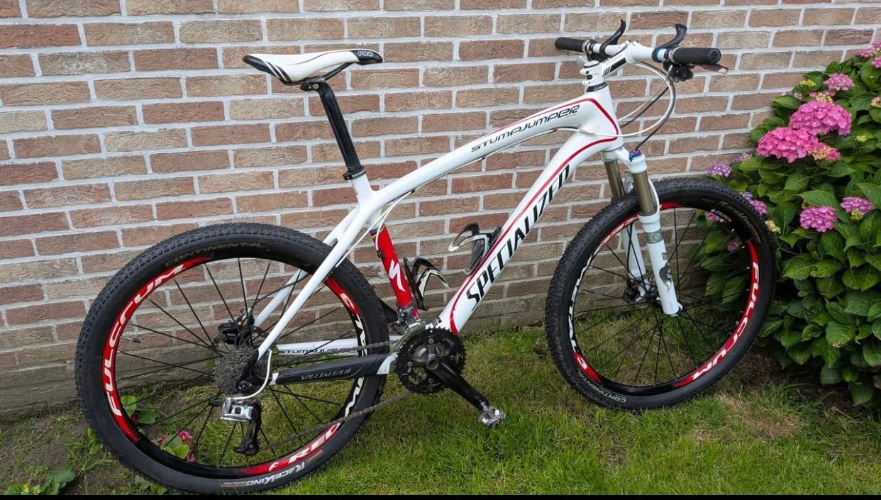 MTB FULL CARBON, Ophalen, Zo goed als nieuw