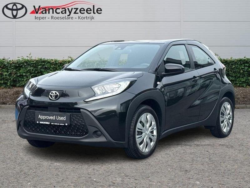 Toyota Aygo play+camera+dab+carplay+androidauto, Auto's, 72 pk, Zwart, Handgeschakeld, Adaptive Cruise Control