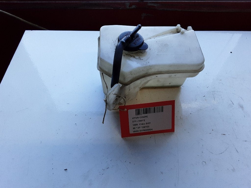 EXPANSIERESERVOIR Hyundai Coupe (2543029100), Gebruikt, Mevr. I. Hauben, Hyundai, Rue de l'Espoir 34 34
4030  GRIVEGNÉE, BE