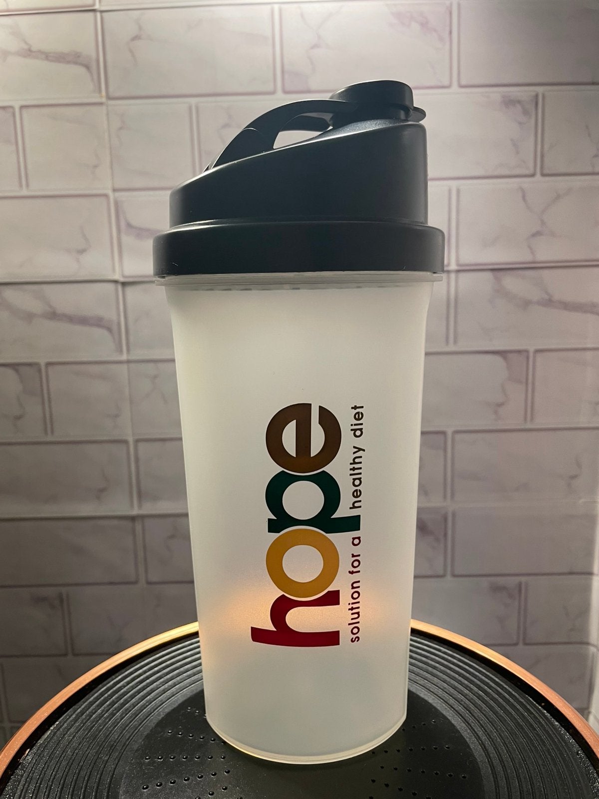 Nieuwe, grote shaker/drinkbus van stevig en sterk materiaal., Sports & Fitness, Enlèvement ou Envoi, Neuf