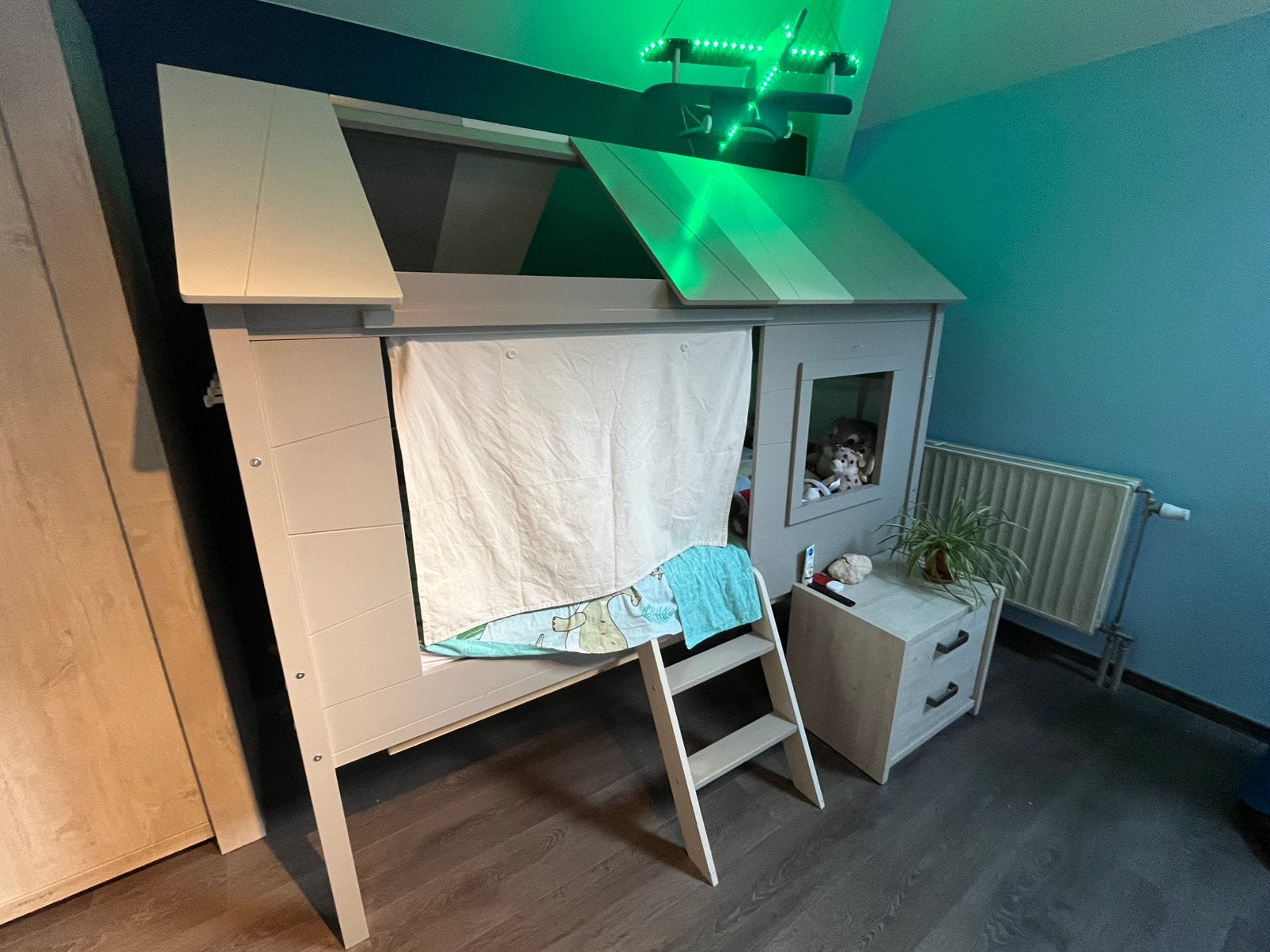 Lit cabane pour enfants, Enlèvement, Comme neuf