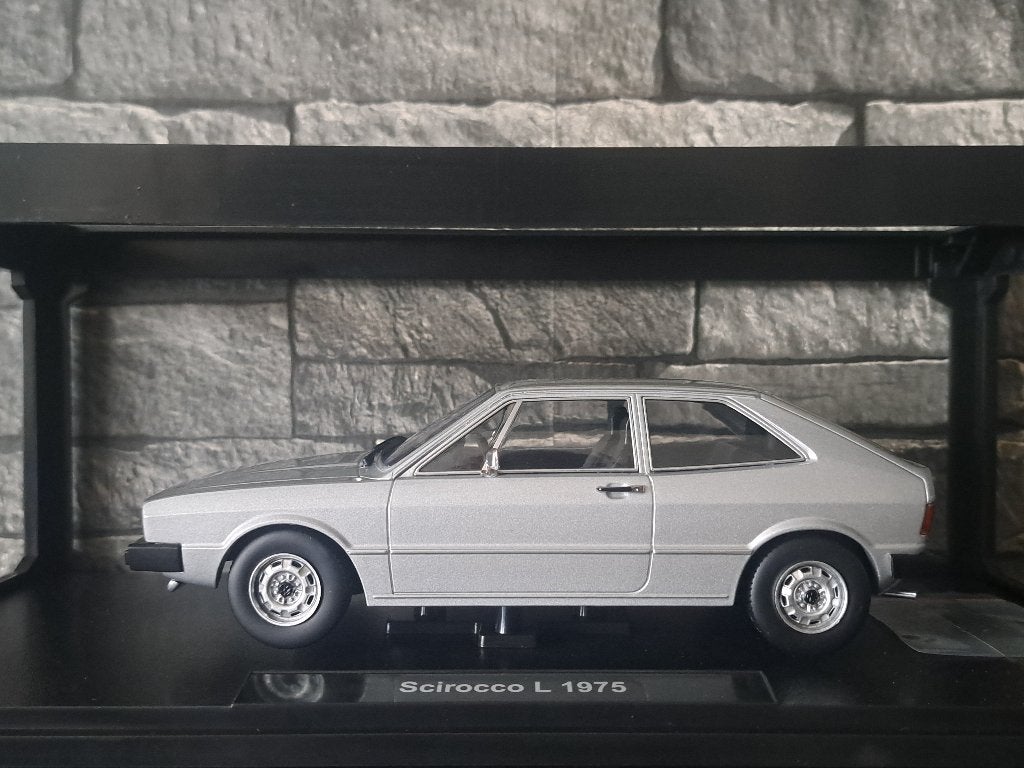 VW VOLKSWAGEN SCIROCCO L 1975 1/18ème, Neuf, Autres marques, Voiture, Enlèvement ou Envoi