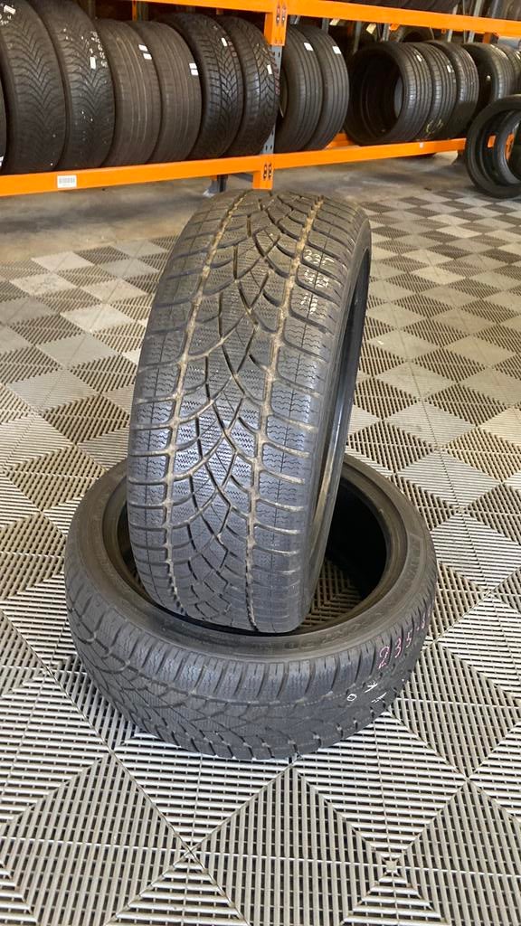 235/40/19-96v dunlop per stuk 60 eur winter banden gebruikde, Ophalen, Zo goed als nieuw