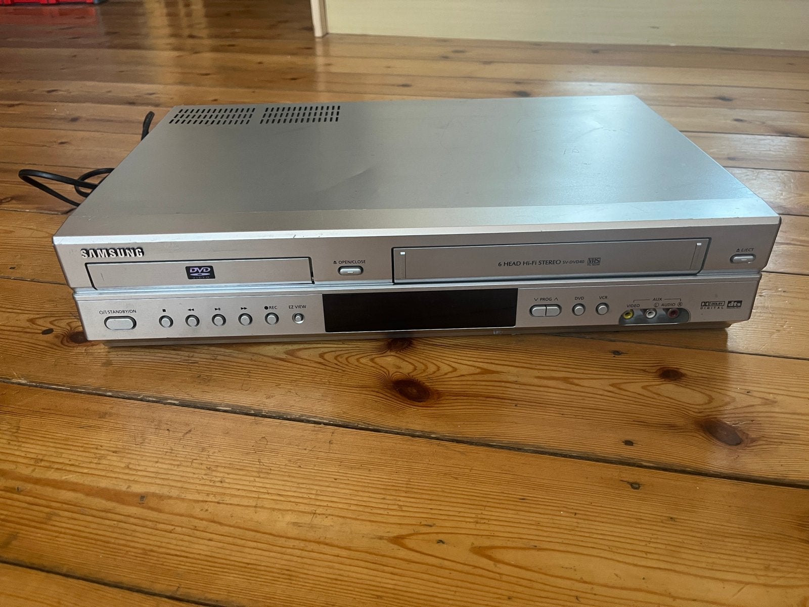 Lecteur DVD / Magnétoscope VHS Samsung - Modèle SV-DVD40, Audio, Tv en Foto, DVD spelers, Zo goed als nieuw, Dvd-speler, Samsung