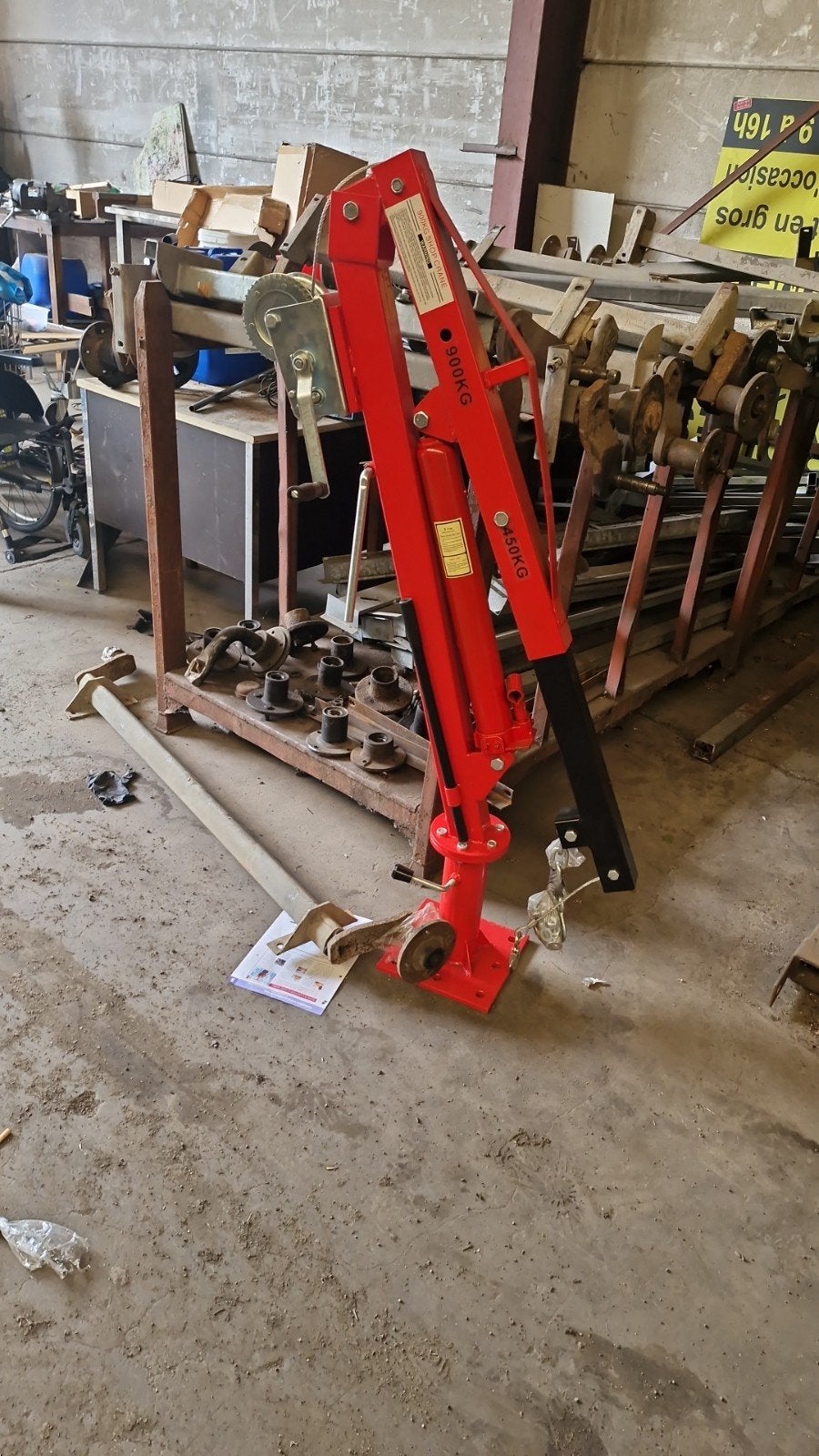 Petite grue ou flèche  neuve jamais servie  300euros
