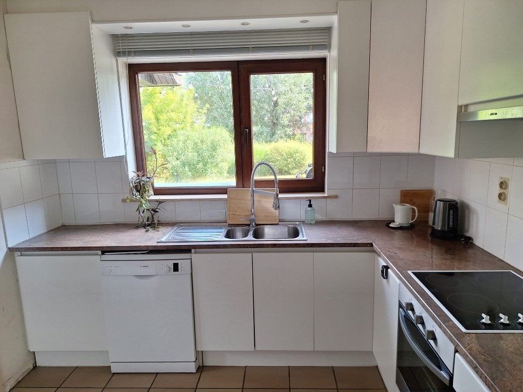 Keuken met graniet werkblad en tafel (excl. toestellen), Huis en Inrichting, Keuken | Complete keukens, Ophalen, Gebruikt, Wit