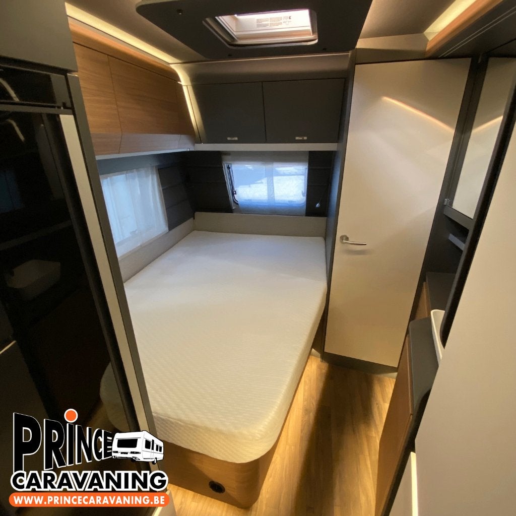 Knaus Azur 500 FU 2024 - Prince Caravaning, Jusqu'à 4, Entreprise, Fenêtres ouvrantes, Lit dans la longueur