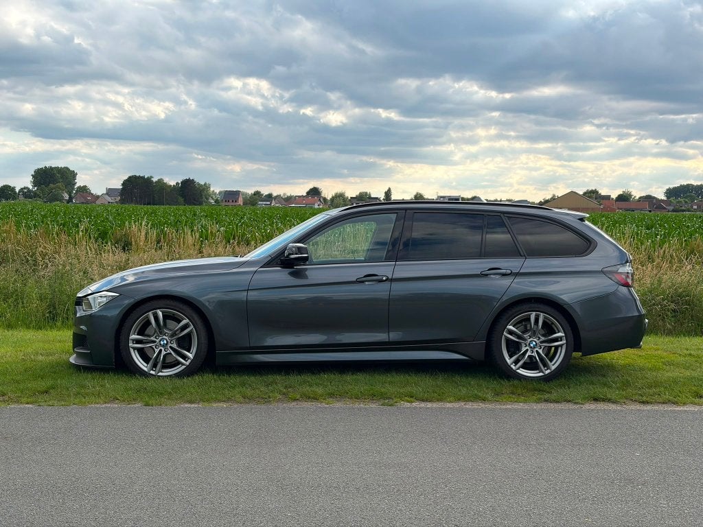 BMW 328i, Auto's, BMW, Particulier, 3 Reeks, ABS, Adaptieve lichten, Airbags, Airconditioning, Alarm, Apple Carplay, Automatische klimaatregeling