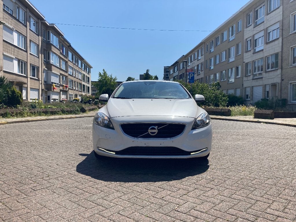 Volvo V40, Autos, Volvo, Euro 5, Achat, 5 portes, Automatique