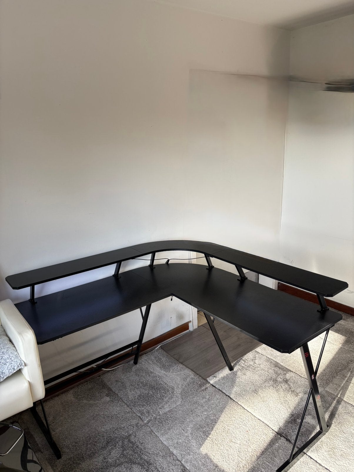 L-vormig Gaming Bureau – For The Win – RGB LED – 130x130 cm, Ophalen, Zwart, Gebruikt, Hout