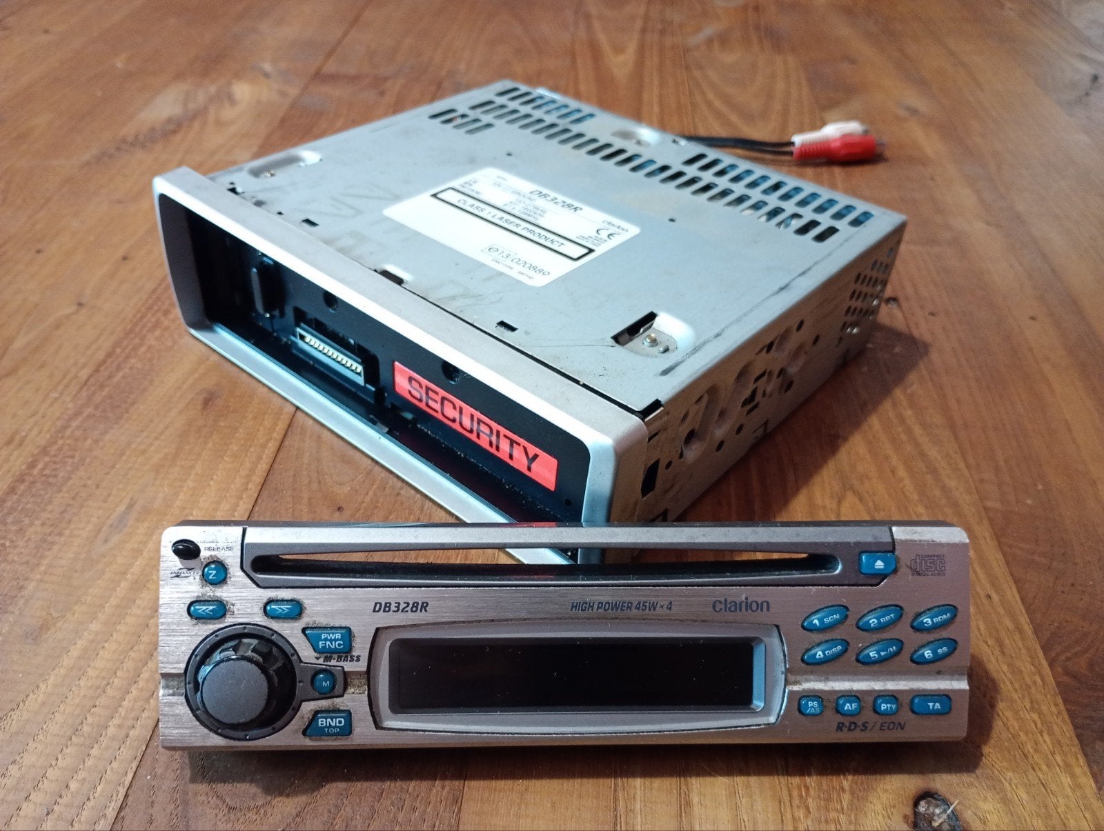 Clarion DB328R autoradio, Autos : Divers, Autoradios, Enlèvement ou Envoi, Utilisé