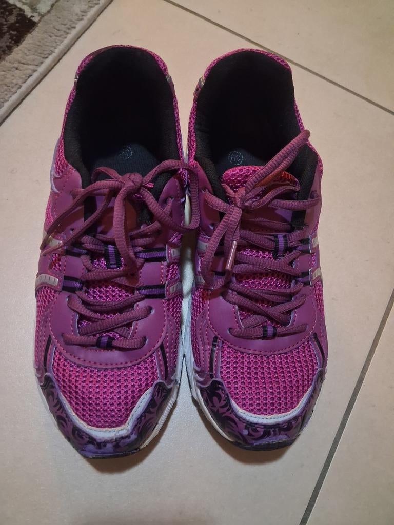 Loopschoenen, Sport en Fitness, Ophalen, Gebruikt, Hardloopschoenen