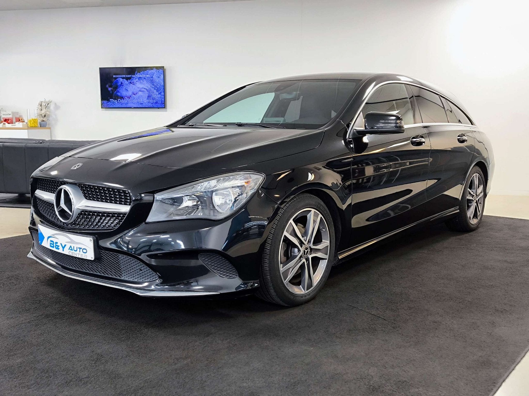 Mercedes-Benz CLA-Klasse 200 Business Solution (EU6d-TEMP)-, Gebruikt, 4 cilinders, 136 pk, Zwart