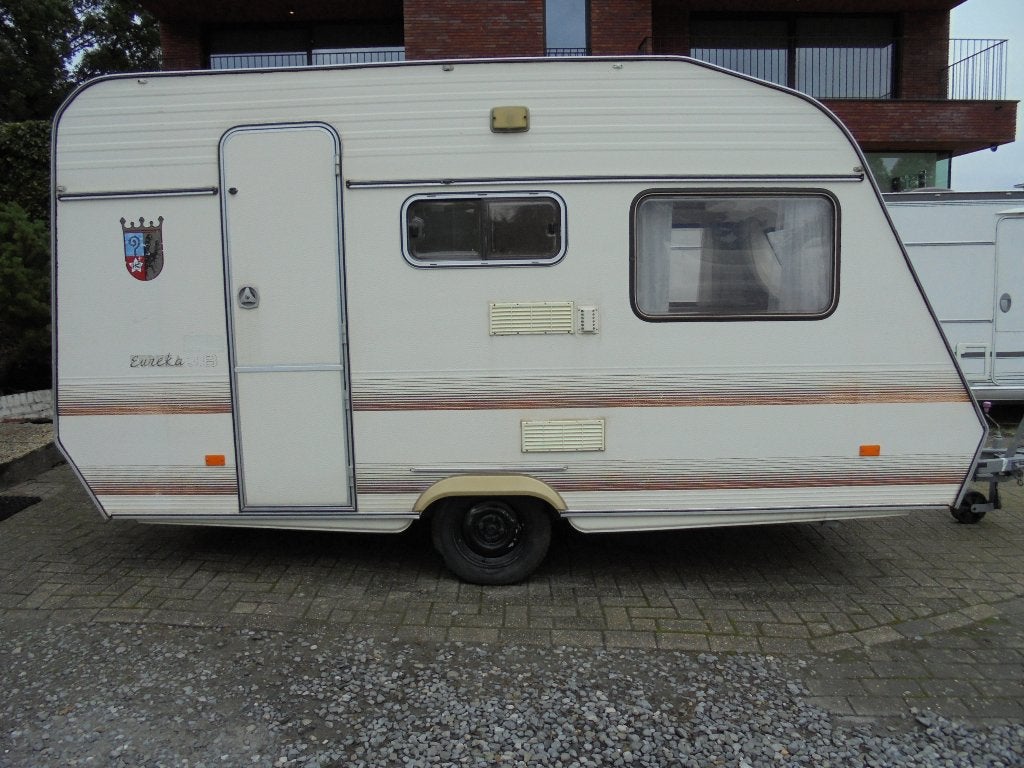 Home-Car Eureka 38,7/1993, 4 personen/stapelbed,voortenten, Home-car, Standaardzit, 750 - 1000 kg, Particulier