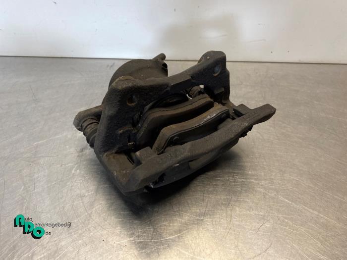 Remklauw (Tang) rechts-voor van een Nissan Note (Note 13-), Auto-onderdelen, Gebruikt, -, -, Ophalen of Verzenden