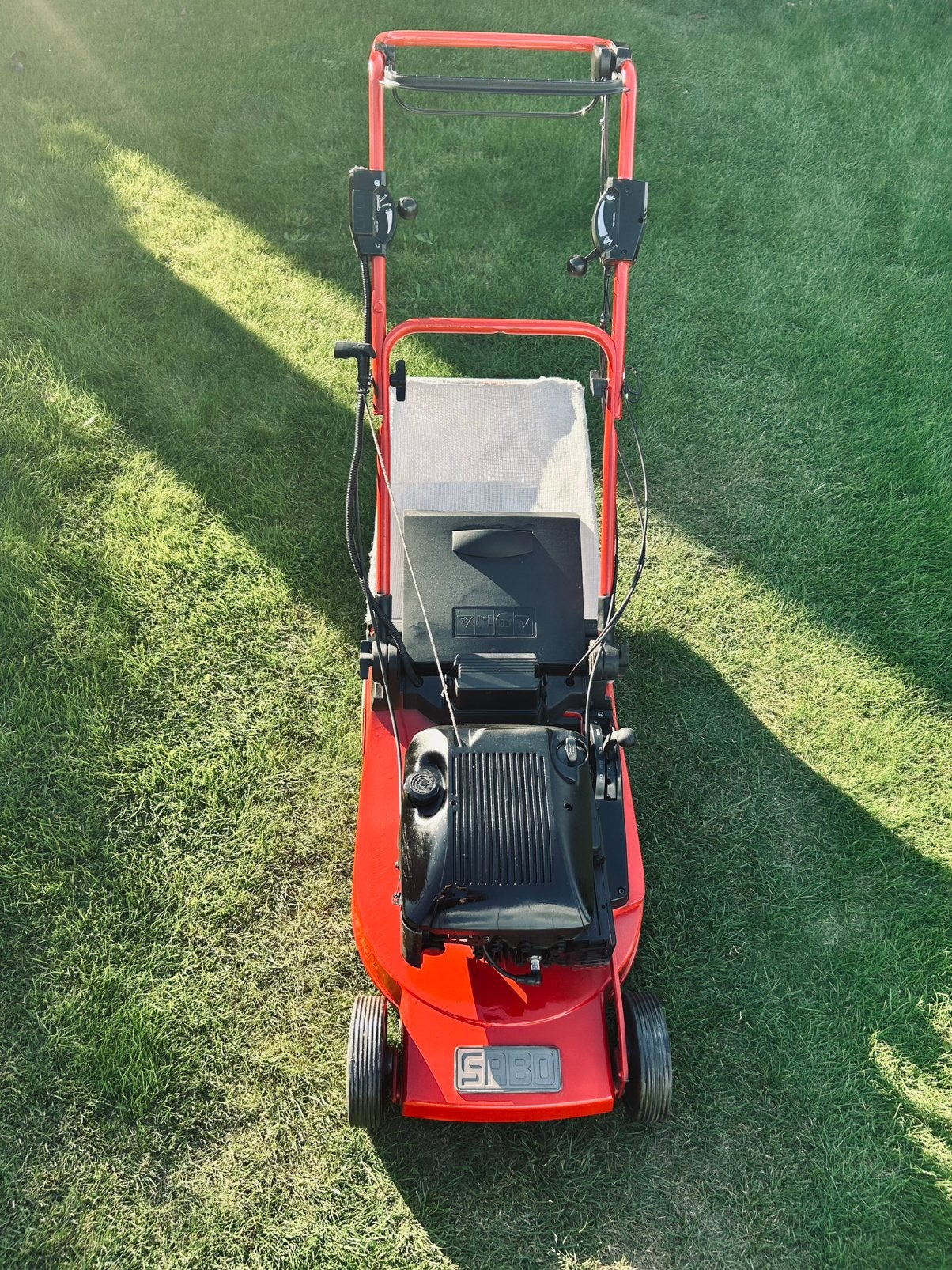 Luxe Sabo — Démarrage électrique / état optimal !, Tondeuse rotative, 40 à 49 cm, Enlèvement, Démarrage électrique