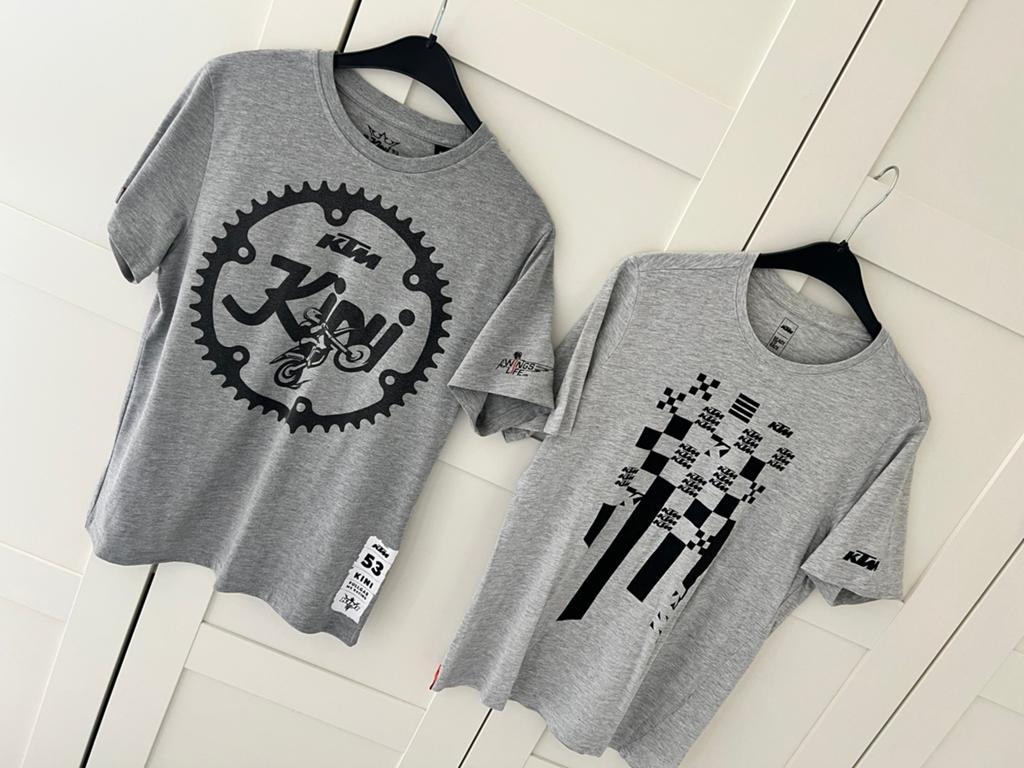 T-shirts gris KTM Racing 2 taille S : 15 euros ensemble, Enfants & Bébés, Vêtements enfant | Taille 176, Enlèvement ou Envoi, Utilisé