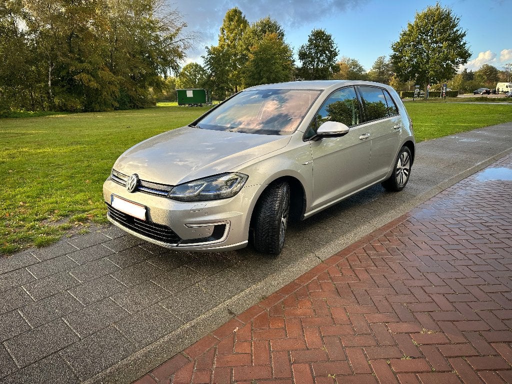 Volkswagen e-Golf 7.5 SoH 94% APPLE CARPLAY-VIRTUAL-KEYLESS, Autos, 100 kW, Argent ou Gris, Achat, Euro 6