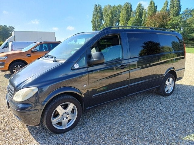 Mercedes Benz Vito 120cdi 3.0 V6 W639 AUT Dubbel cabine, Auto's, Automaat, 4 deurs, Zwart, Mercedes-Benz