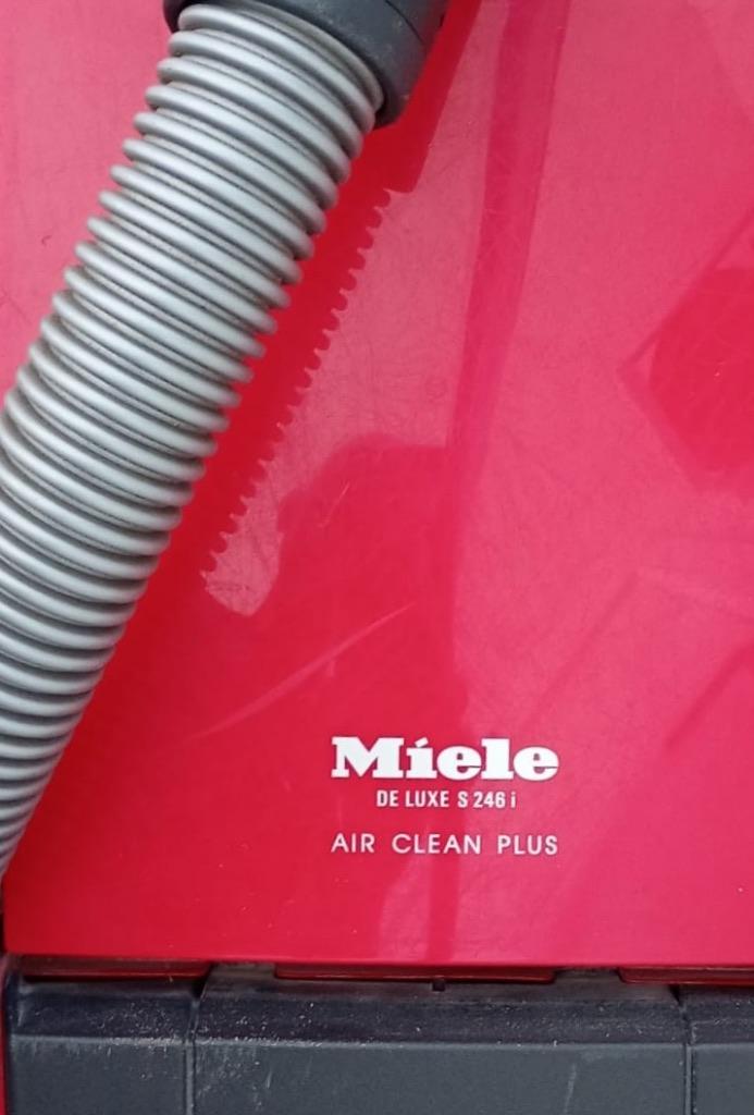 stofzuiger Miele 1200Watt, Elektronische apparatuur, Stofzuigers, Ophalen, Gebruikt, Stofzak, Miele