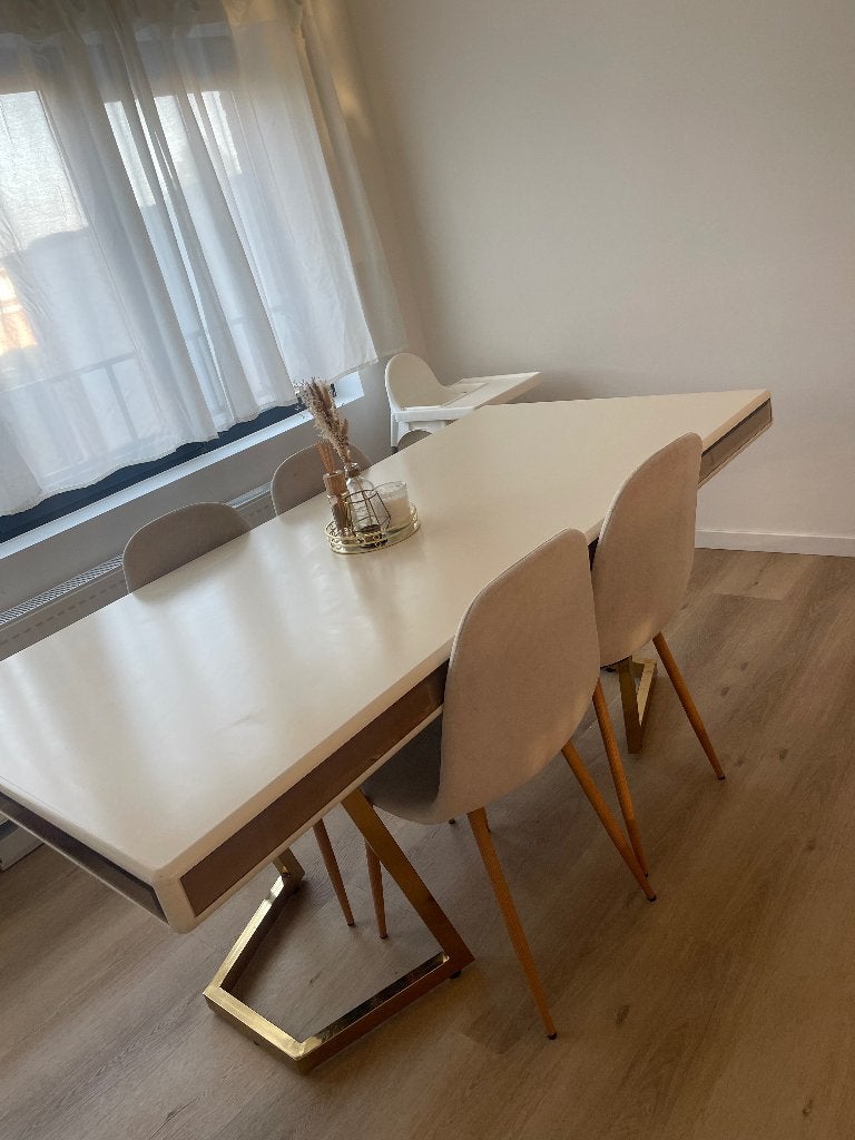 Mooie eettafel, Ophalen, Zo goed als nieuw