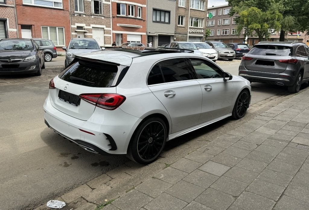 Mercedes A200 Essence ***Pack AMG /Pano/ Écl. d'ambiance***, Autos, 1355 kg, Achat, Euro 6, Entreprise