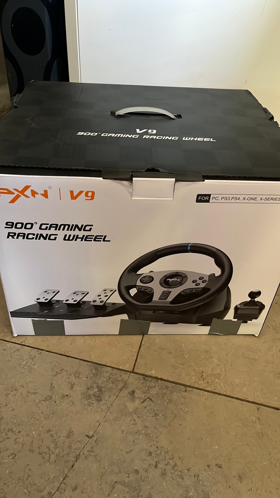 Het is een v9 en het stuur kan 900draaien in het zwart, Consoles de jeu & Jeux vidéo, Jeux | Autre, Neuf, 1 joueur, À partir de 7 ans