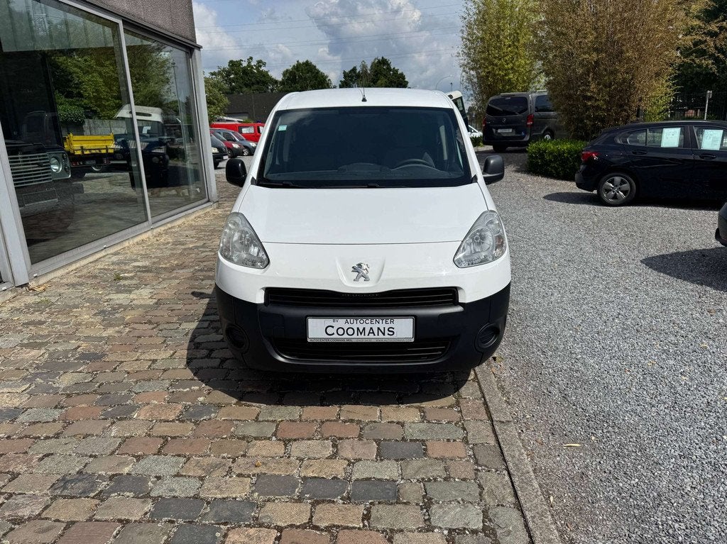 Peugeot Partner 1.6 HDi (bj 2014), Voorwielaandrijving, Stof, 1960 kg, Wit