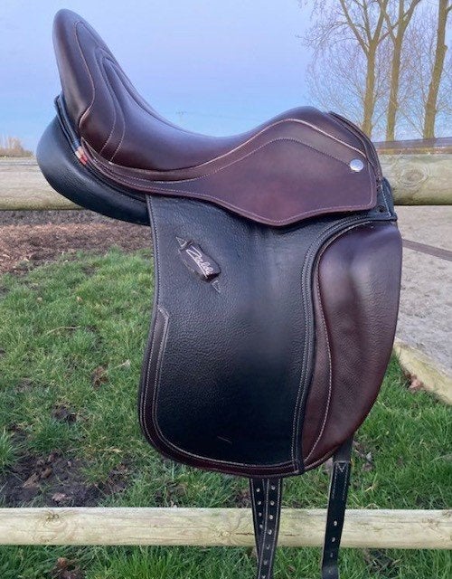 Selle Zaldi dressage 17,5 pouces, Ophalen, L (17.5 inch), Dressuur, Overige merken