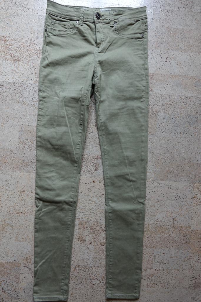 groene broek JBC Groggy Autumn super skinny W34 L30, Vêtements | Femmes, Culottes & Pantalons, Enlèvement ou Envoi, JBC, Comme neuf