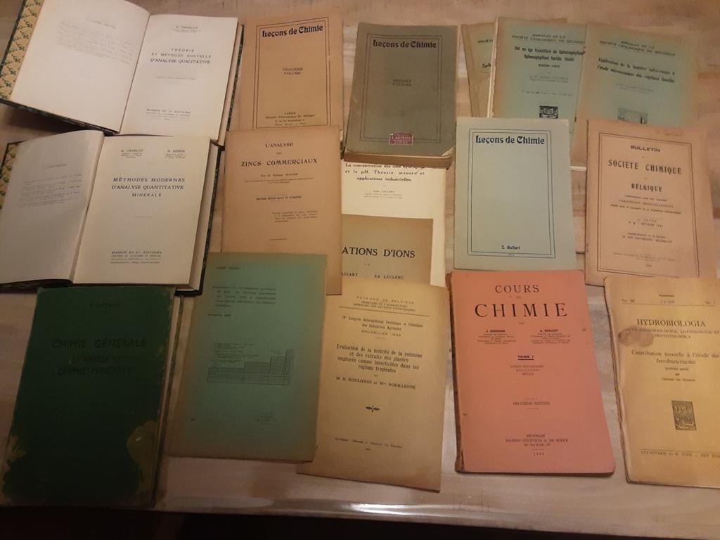 Manuels de chimie, Enlèvement ou Envoi, Utilisé