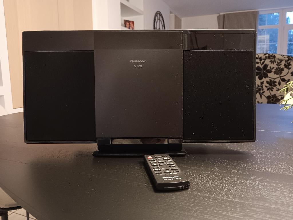 Radio / CDspeler Panasonic SC - HC 28, Enlèvement, Utilisé, Radio, Avec lecteur de CD