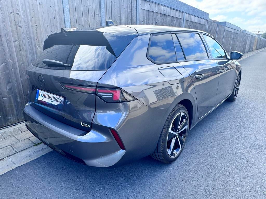 Opel Astra Sports Tourer GS - automaat - 12.000km / 1,5j oud, 1199 cc, Parkeersensor, Leder en Stof, 96 kW