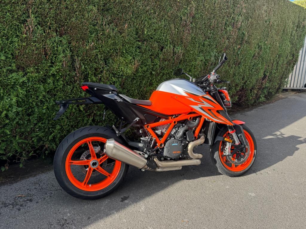 KTM - 1290 Super Duke, Motoren, 2 cilinders, Bedrijf, Meer dan 35 kW, 1290 cc