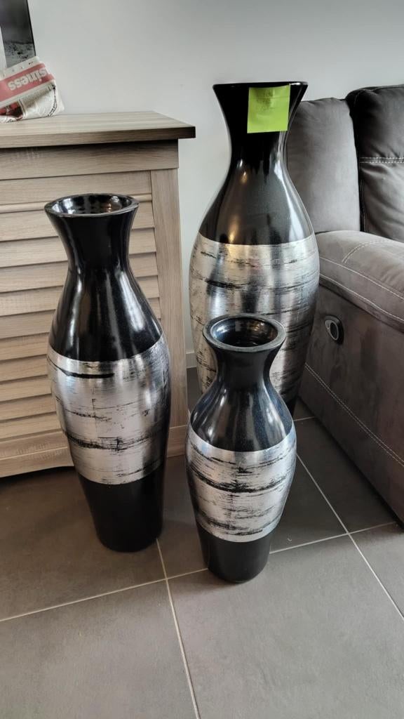 Decoratieve zwarte vazen, Maison & Meubles, Accessoires pour la Maison | Vases, Poterie ou Porcelaine, Comme neuf, Enlèvement