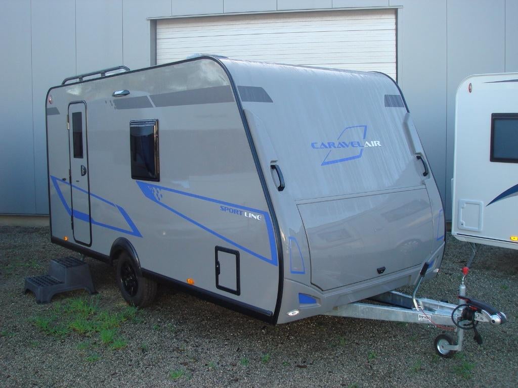CARAVELAIR 410 SPORTLINE, Caravans en Kamperen, Caravans, Vast bed, Bedrijf, Caravelair, Tot en met 3