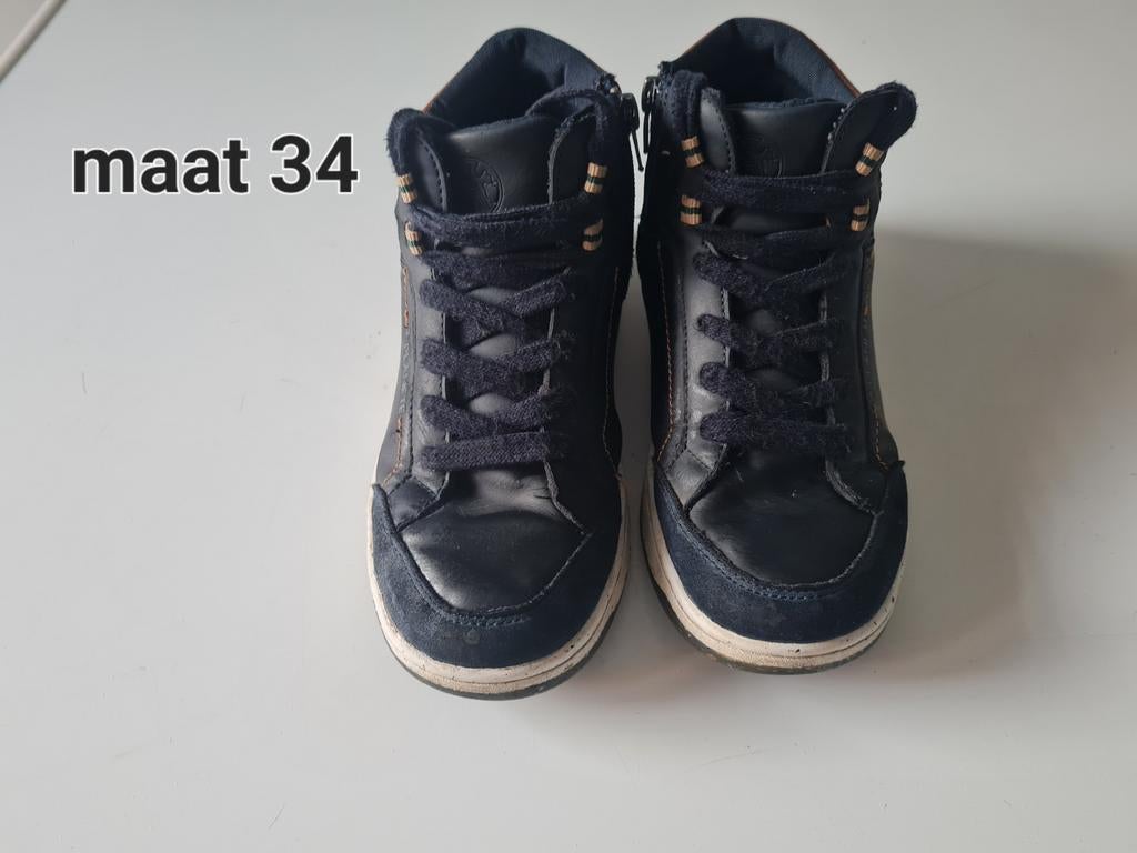 Chaussures taille 34, Garçon, Enlèvement ou Envoi, Comme neuf, Chaussures