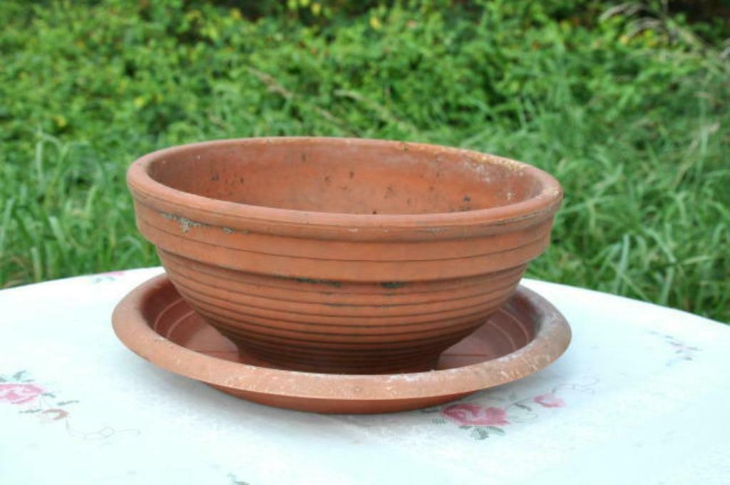 §  vasque terre cuite avec coupelle en plastique (1), Enlèvement ou Envoi, 25 à 40 cm, Utilisé, Intérieur