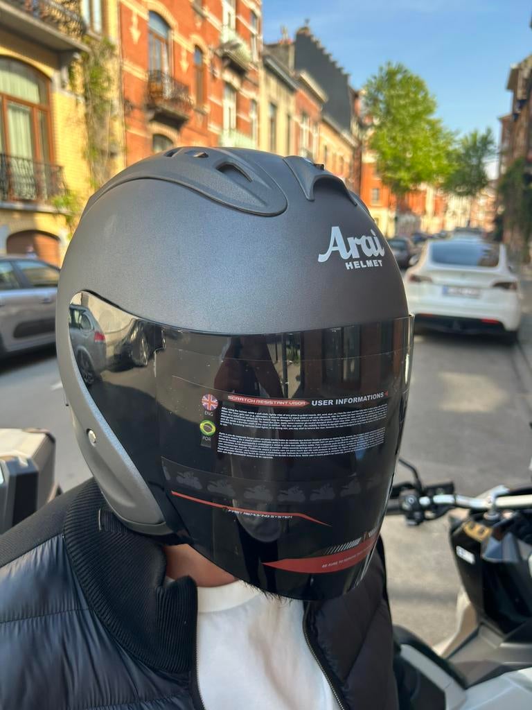 Casque arai neuf jamais utilise avec etuie intercom dispo, Motoren, Ophalen of Verzenden, S, Arai