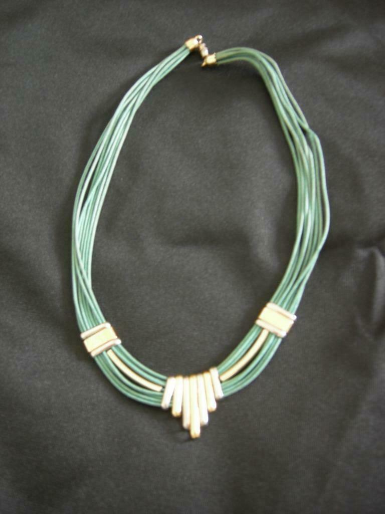 Groene halsketting, Bijoux, Sacs & Beauté, Colliers, Enlèvement ou Envoi, Utilisé, Vert, Synthétique