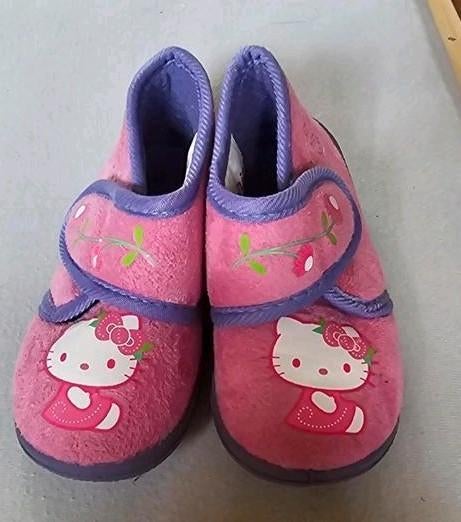 pantoufles enfant hello kitty 23 woody adidas nike style, Enlèvement ou Envoi, Comme neuf, Petit Bateau, Autres types