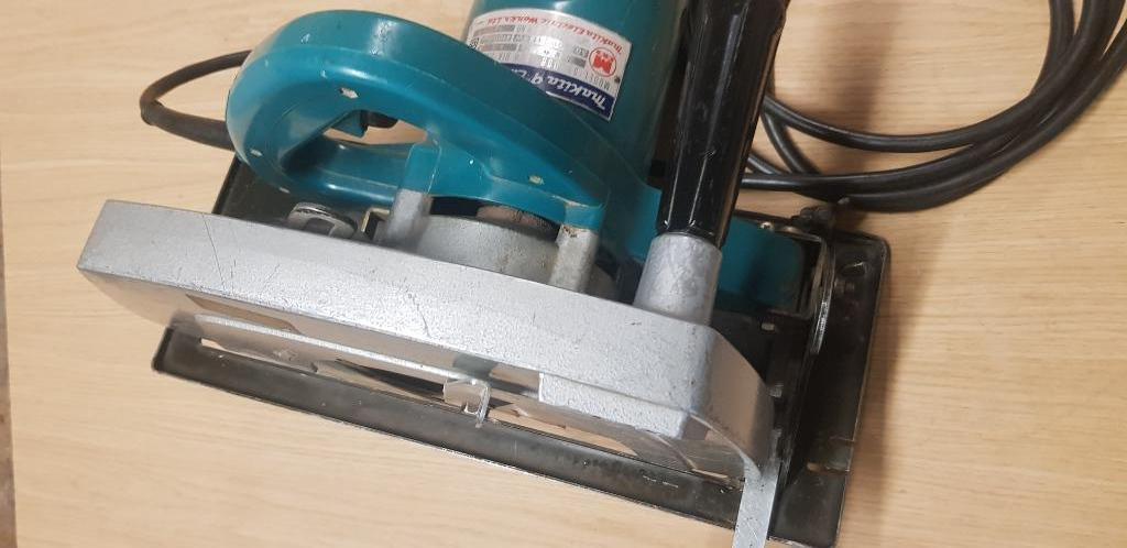 MAKITA 1750W handcirkelzaag + extra nieuw zaagblad 235mmx52T, Ophalen of Verzenden, Gebruikt