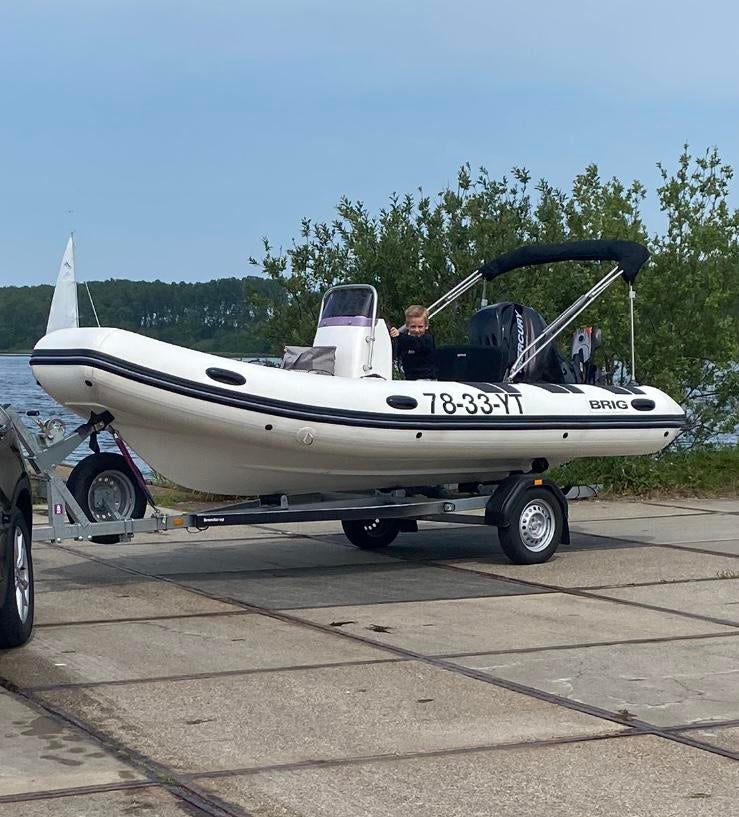 Brig zodiac 5 m, Ophalen, Zo goed als nieuw, Benzine, Zodiac