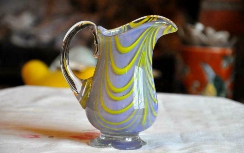 §  pot au lait en verre soufflet colore chenee??, Antiquités & Art, Enlèvement ou Envoi